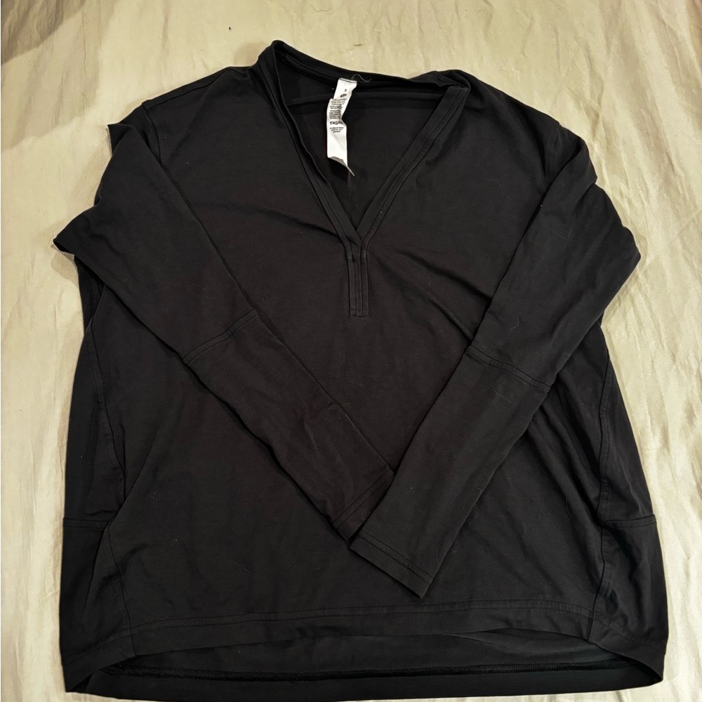 Lululemon 🍋 Black V-Neck Top